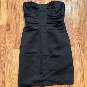 ✨ maxandcleo Black Strapless Satin Cocktail Dress – Size 4 ✨